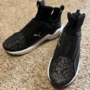 Puma Womens Fierce Black Cheetah Size 8.5